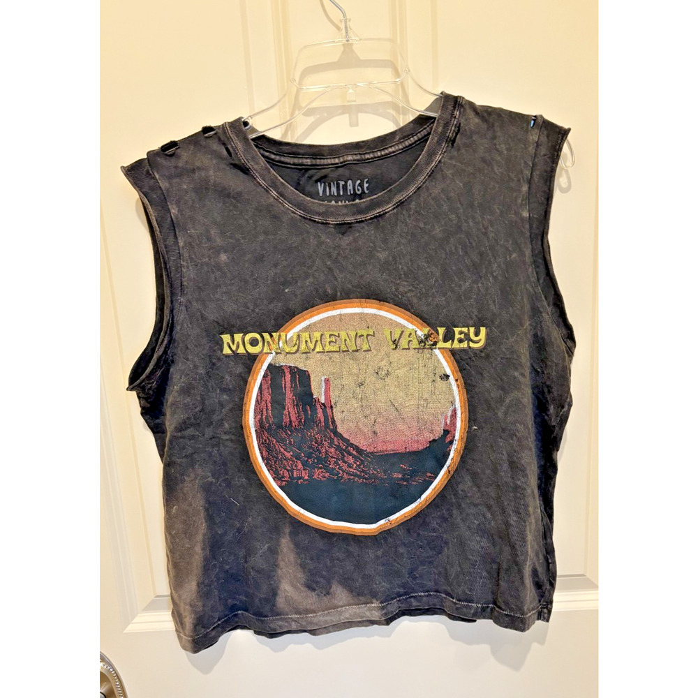 Vintage Canvas Women's Oversized Cropped Tee Size Medium NWT